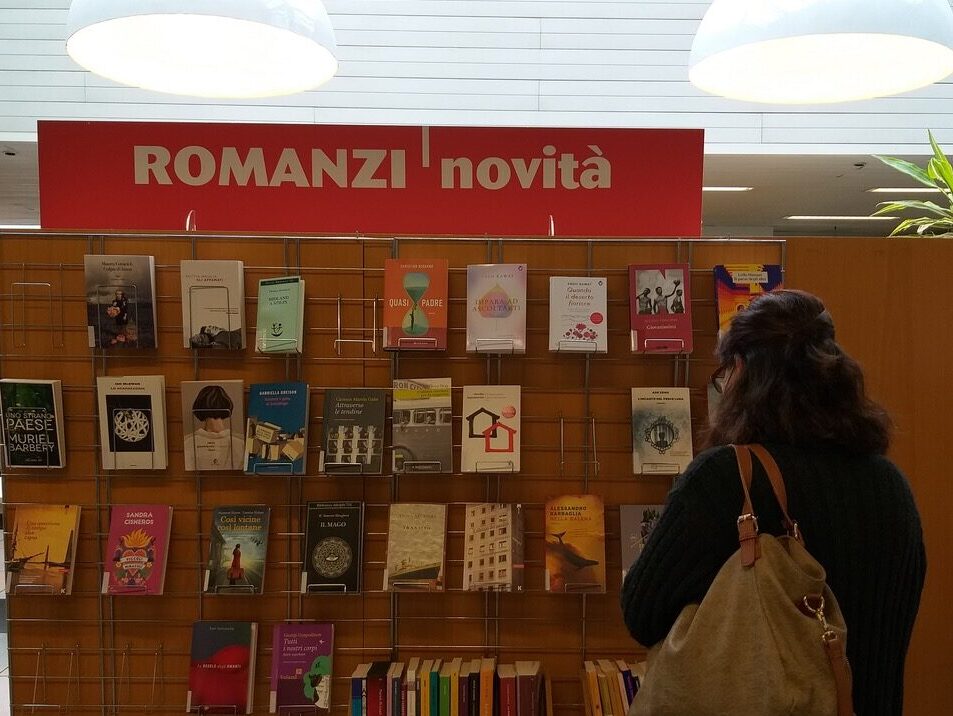 Donazione alla biblioteca di Vimercate